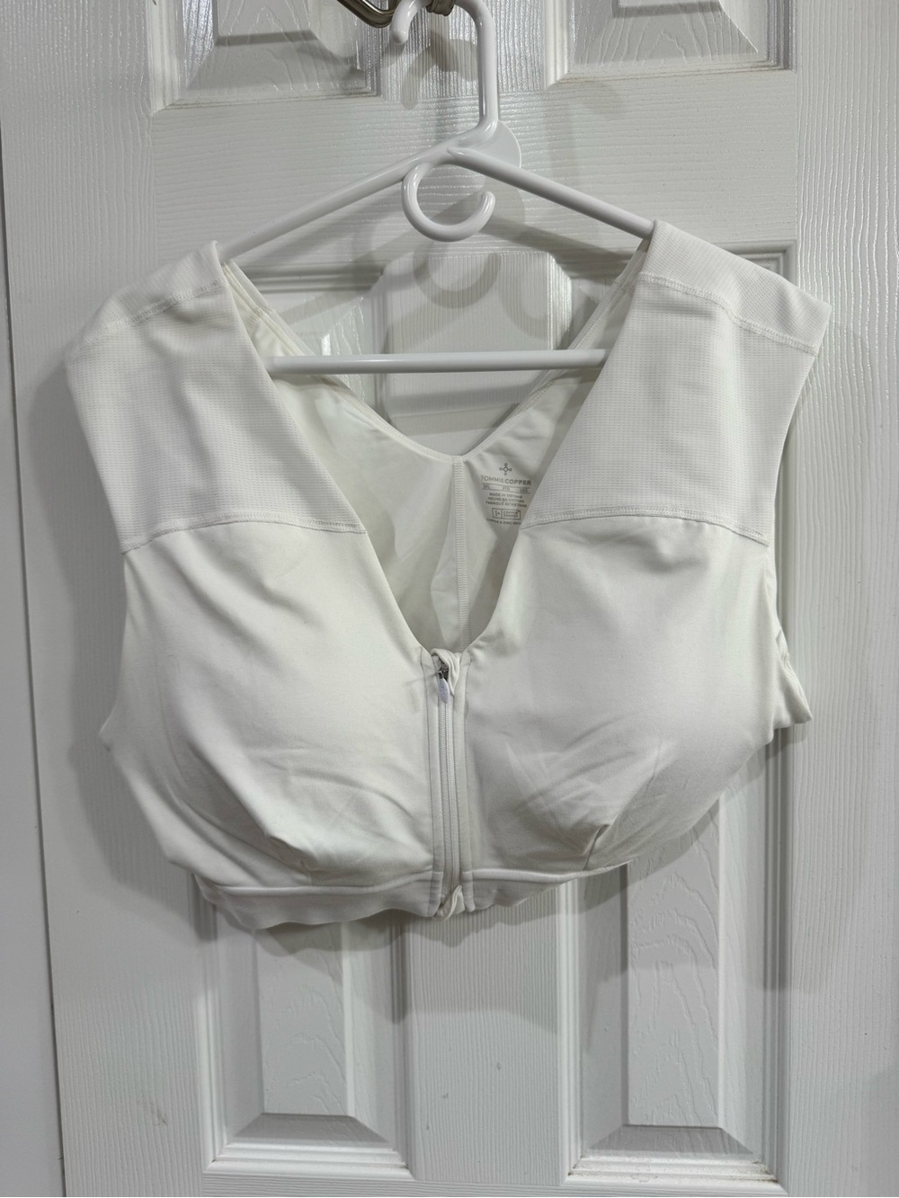 Lightweight White Front-Zip Women's Shoulder Support Bra